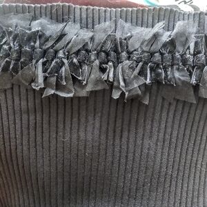 Fancy Ribbed Stretch Top Shredded Ribbon Collar Sz S